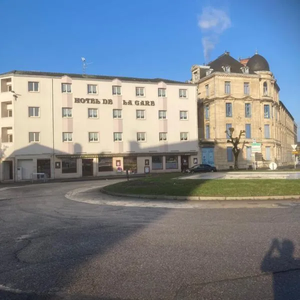 HOTEL DE LA GARE, hotel in Dammarie-sur-Saulx