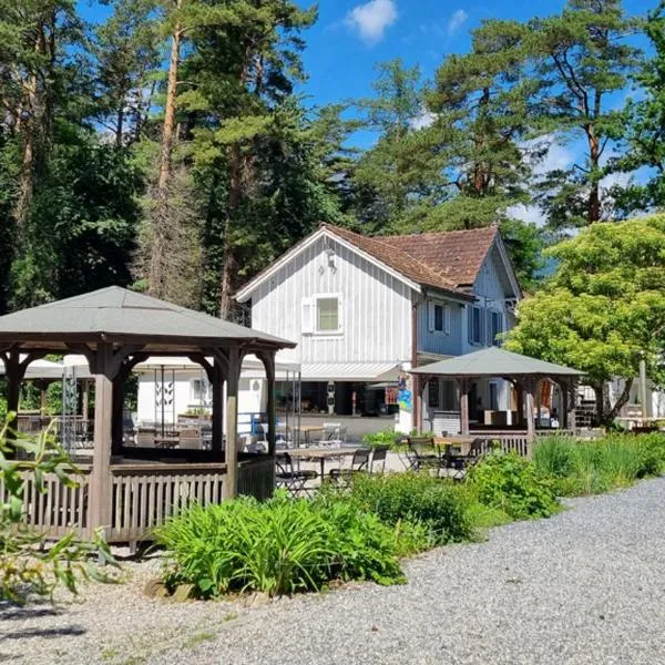 Treffpunkt Heuwiese, hotel v destinaci Weite