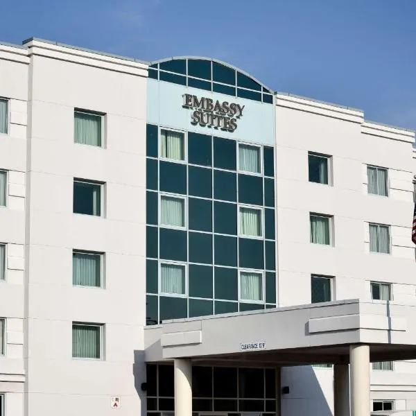 Embassy Suites Syracuse, hotel di Fayetteville