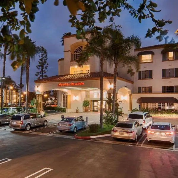 Hampton Inn & Suites Santa Ana/Orange County Airport, hotel di Santa Ana