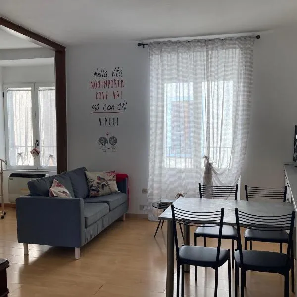 Casa Mirella, hotel a Lovere