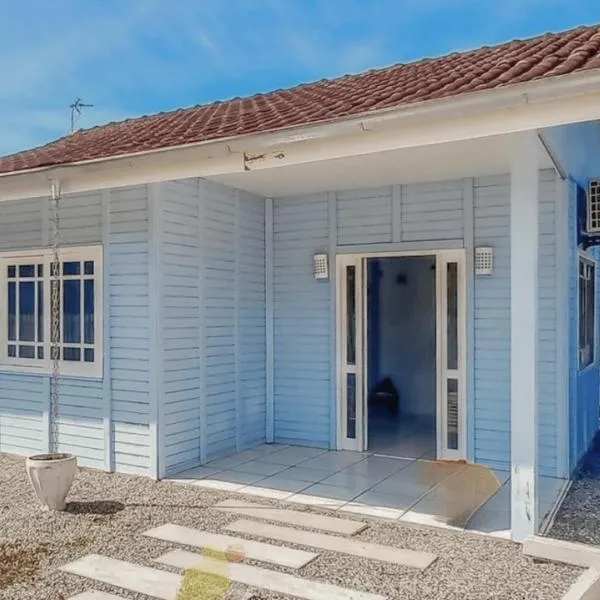 Casa Praia e Piscina, hotel di São Francisco do Sul
