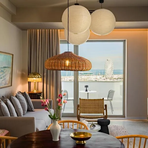 Rezident Tomis Marina, hotel en Constanza