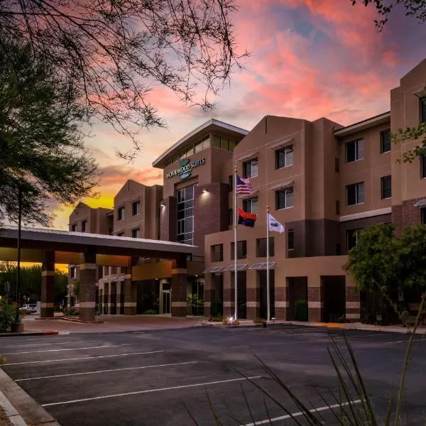 Homewood Suites by Hilton Phoenix Airport South, hotel v destinaci Phoenix