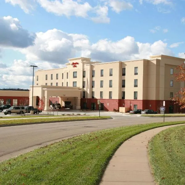 Hampton Inn Topeka、トピカのホテル