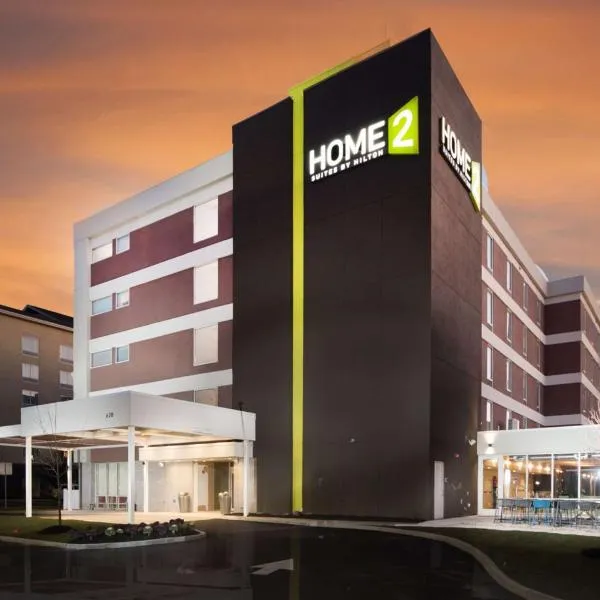Home2 Suites By Hilton Newark Airport, hotel di Newark