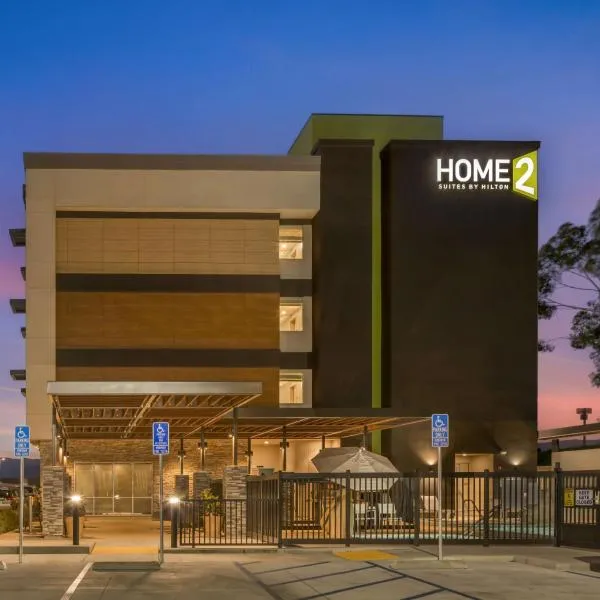 Home2 Suites By Hilton Redlands、レッドランズのホテル