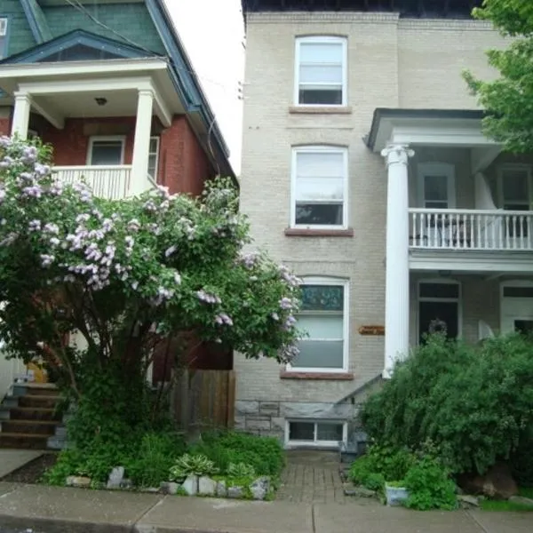 Australis Guest House, hotel in Ottawa