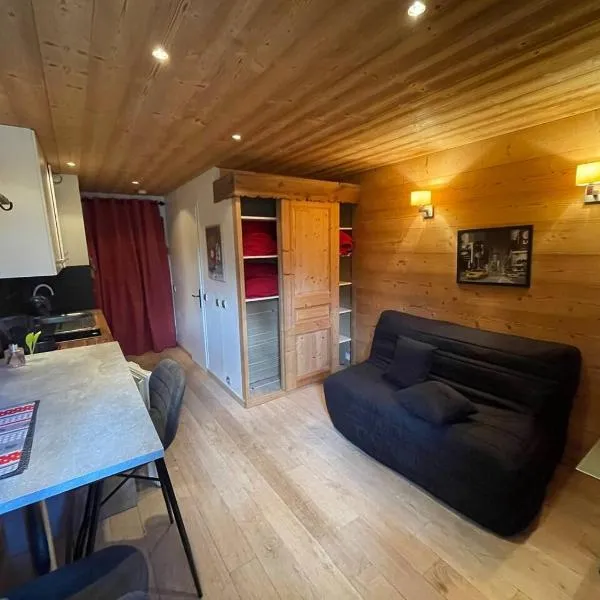 LOUE STUDIO MEGEVE, hotel in Megève