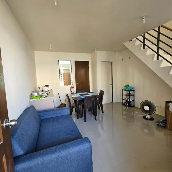 Casa Mira Coast Apartment with Motorbike, hotel in Dumaguete