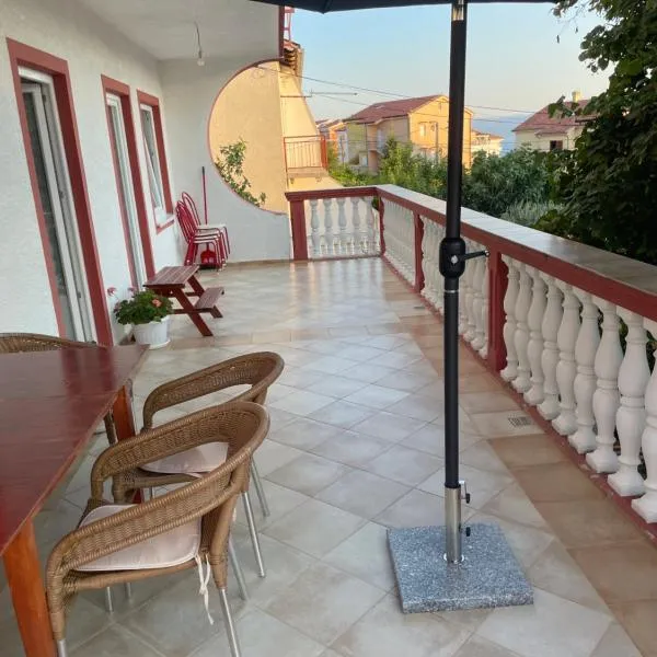 Apartment MIO, hotel in Crikvenica
