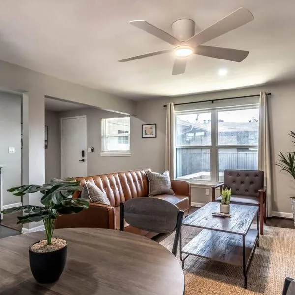 1 BR Gem with Free Parking 5 mins to Houston Museum 16, khách sạn ở Houston