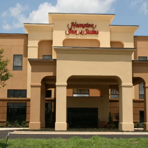 Hampton Inn & Suites West Point, hotel ve West Point