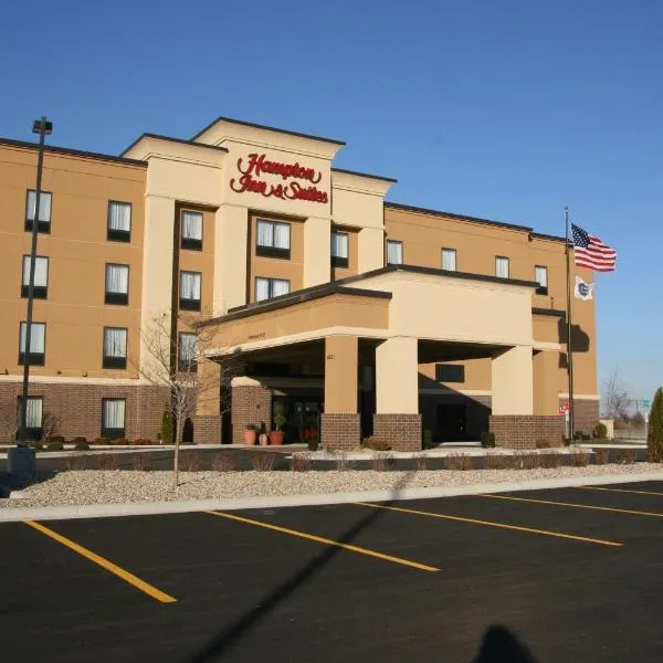 Hampton Inn and Suites Peru, hotell i Utica