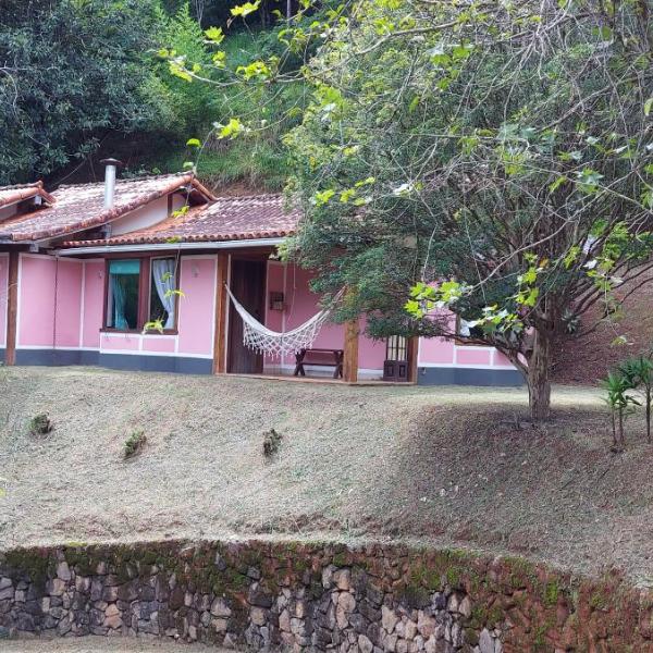 Chalé Araras Itaipava - Refúgio na Serra ,natureza ,clima fresco , ar puro