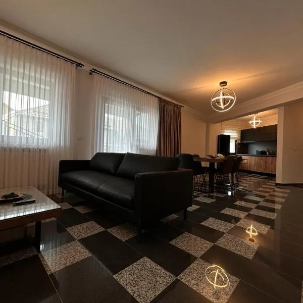 Apartament Adela Giulia, хотел в Buzău