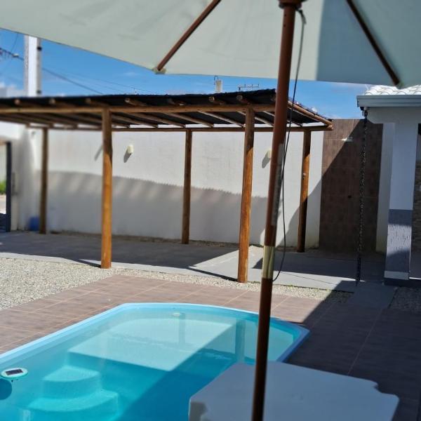 Casa com piscina e espaço gourmet a 30m da praia! - Foto 4
