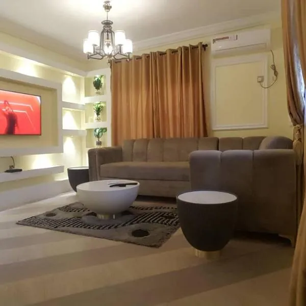 3JD Lavishly Furnished 3-Bed Apt, hotel v destinaci Lagos