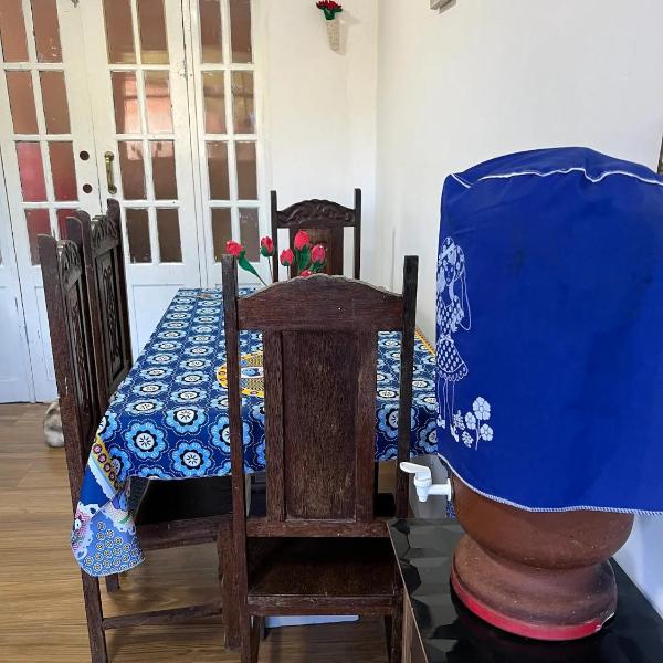 Quarto Grande Com Banheiro Privativo em OP - Foto 5