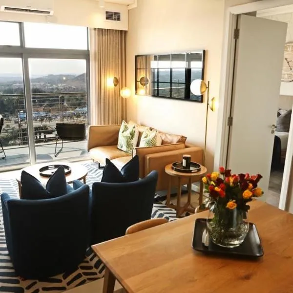 Menlyn Trilogy - 2 Bedroom & Great Views - No Loadshedding, hotel em Pretoria