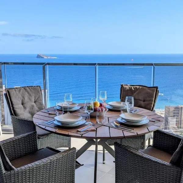 SUNSET WAVES WoW apartment, hotel u gradu Benidorm