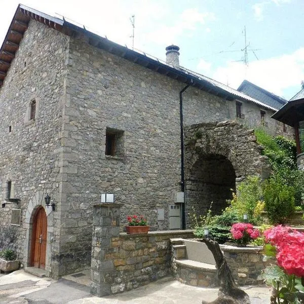 Abadia del Pirineo, hotel v destinaci Tramacastilla de Tena