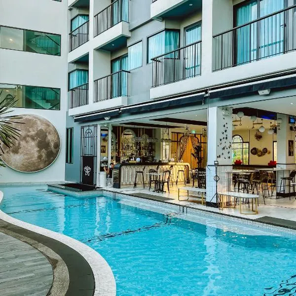 Ratri Hotel Phuket Old Town、プーケットタウンのホテル