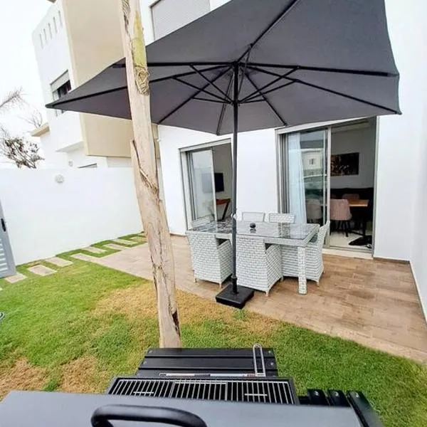 Luxury Villa sea view, hotel v destinaci Agadir