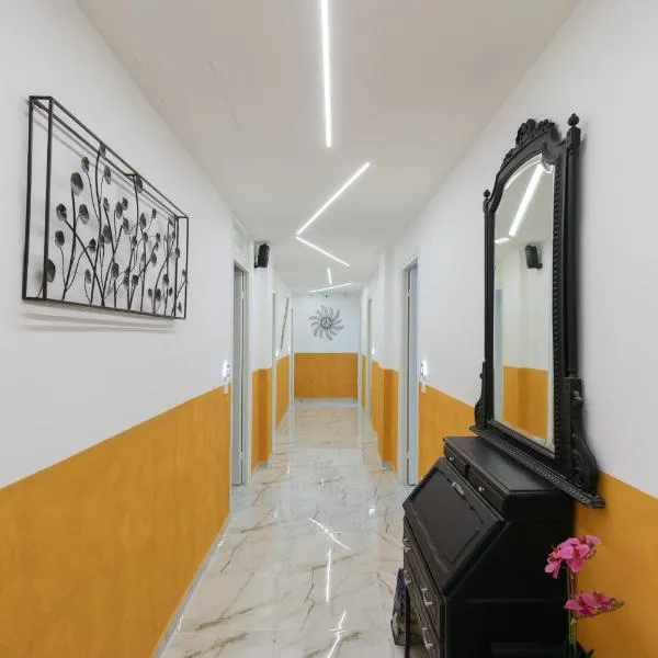 AFFITTACAMERE ELENA, hotel v Sanremu