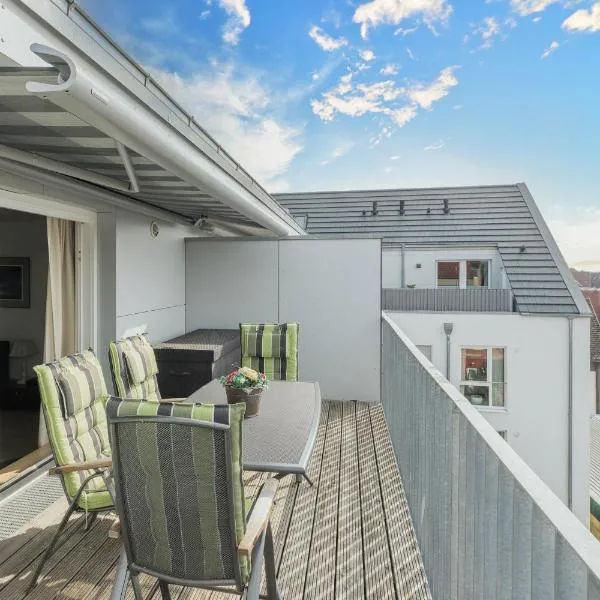 Vis à vis zum Schloss, Hotel in Husum