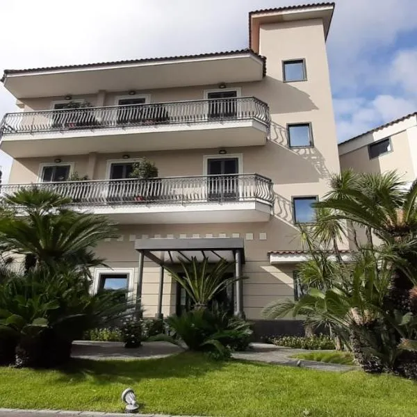 Hotel Tiro a Volo、ポッツオーリのホテル
