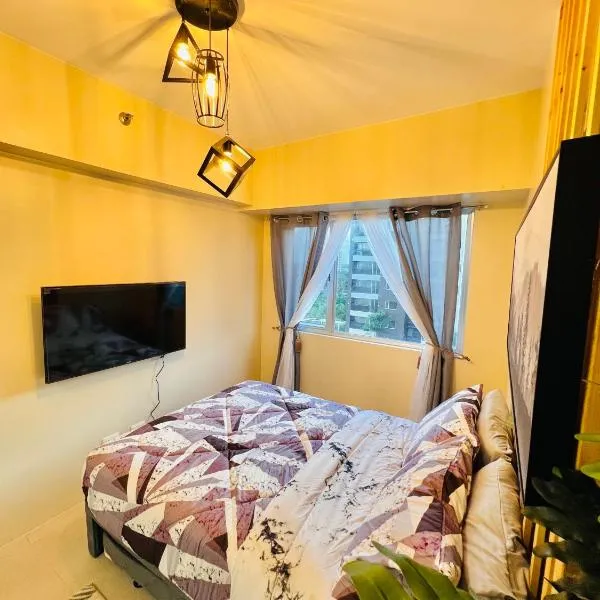 * *P Fantastic 2BR Option for 8, hotel in Iloilo City