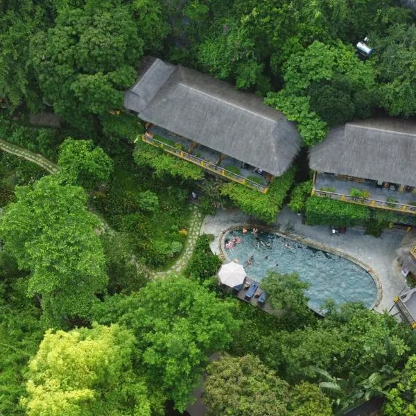 Trang An Ecolodge: Tiên Tân şehrinde bir otel