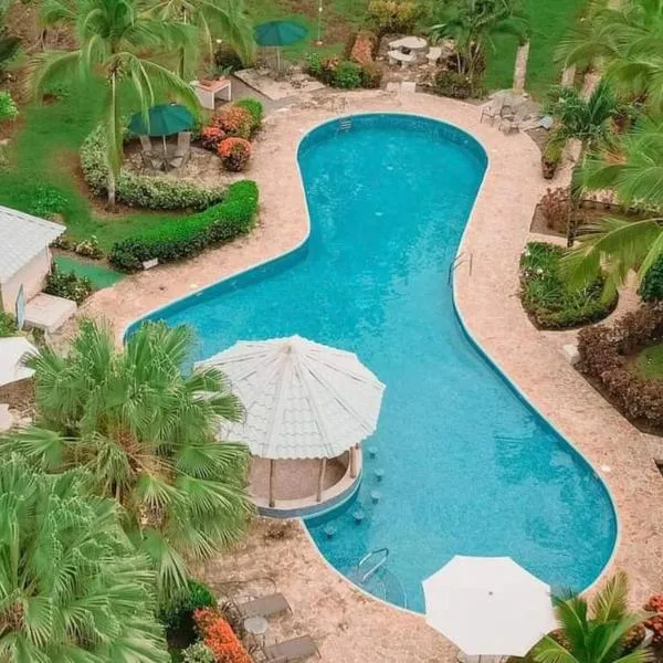 Laguna Eco Village #211 Pool Tenis BBQ, hotel en Quepos