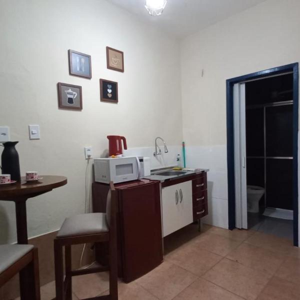 Suíte Charmosa em Hospedaria no Centro - Foto 4