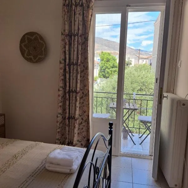 Penny's Beach Cottage, hotel v destinaci Galaxidi