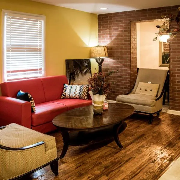 Vacation house near downtown DC Free Parking, hotel ve Washingtonu