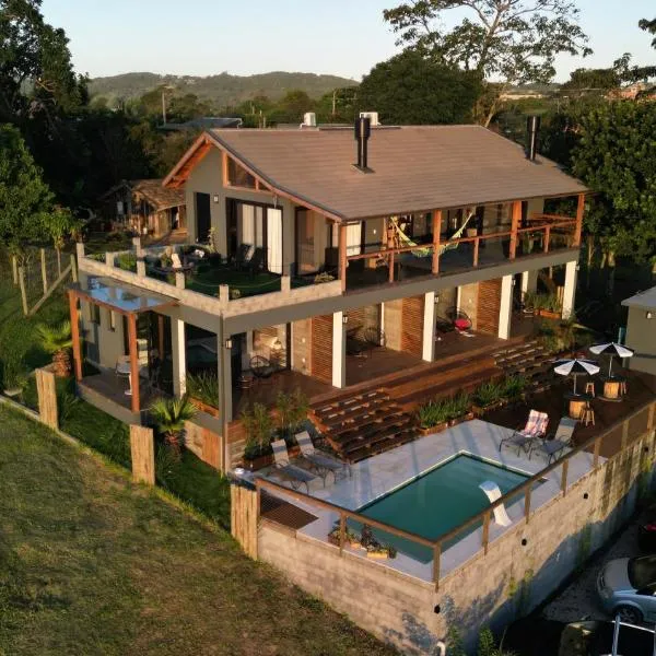 VENTO TERRAL SURF STUDIOS โรงแรมในอิงบิตูบา