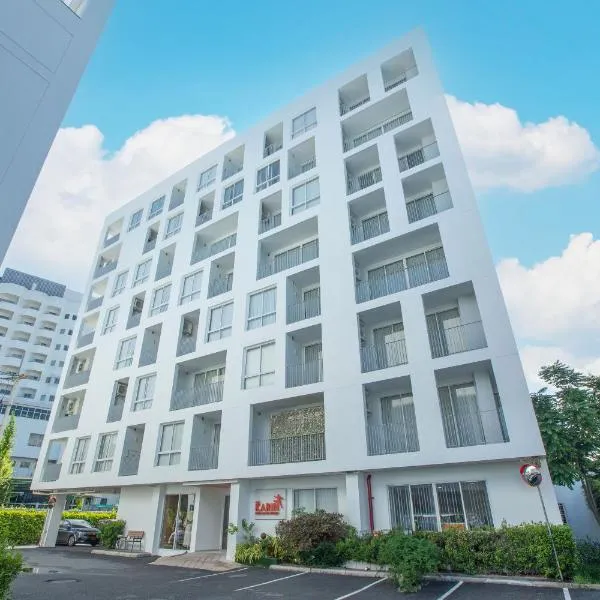 Karin hotel & Service apartment - SHA Extra Plus, hotel v destinaci Si Racha
