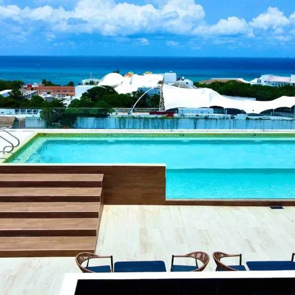 Ocean view apartment close to de beach and 5th Av, khách sạn ở Playa del Carmen