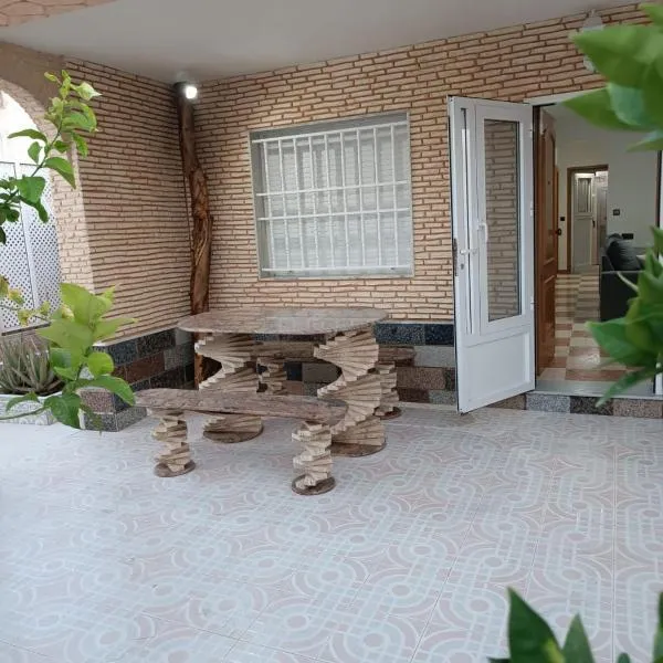 Casa ó Chalet Santiago de la Ribera San Javier VILLA ÍVALIS, hotel en Santiago de la Ribera