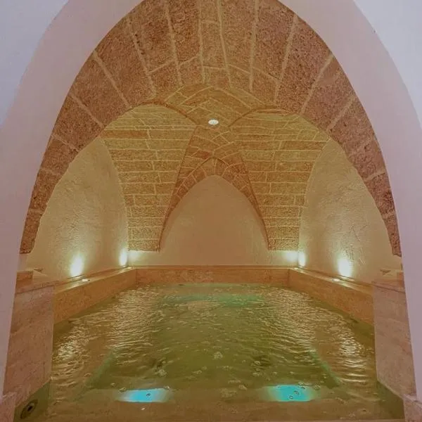 Zahra Superior Suite with private pool, hotel v destinaci Sannicola