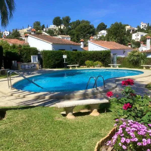 Villa con piscina, 2 terrazas privadas, WIFI, BBQ, hotel in Denia