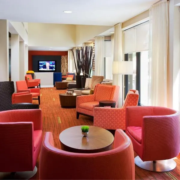 Courtyard Sacramento Airport Natomas, hotel v destinaci Sacramento
