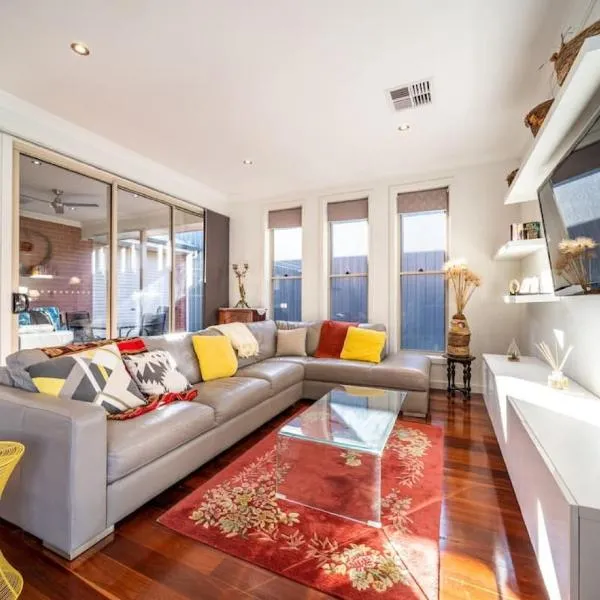 The Arlington - Easy Stay near Entertainment & CBD, hotel v destinaci Bowden