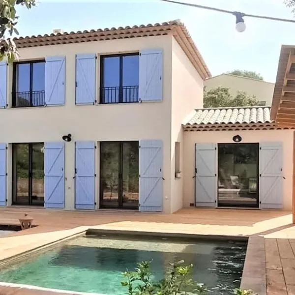 Superbe Villa Cadre campagne, hotel v destinaci Roquebrune-sur Argens