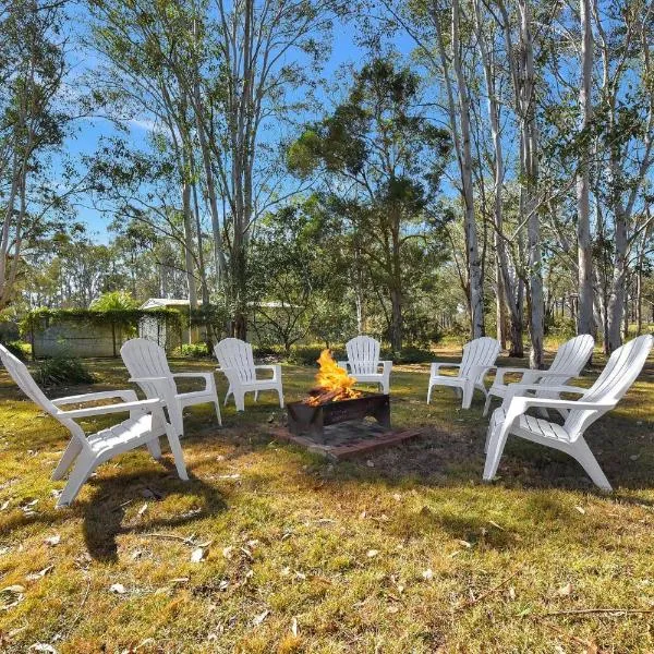 Home Among the Gum Trees - Lovedale. Central to wineries and wedding venues, hotel v destinaci Lovedale