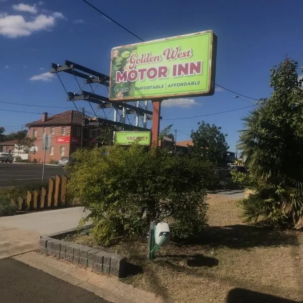 Miles에 위치한 호텔 Golden West Motor Inn