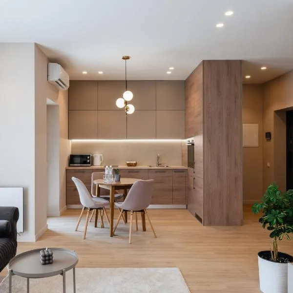 ММ GROUP APARTMENT, hotel in Uzhhorod