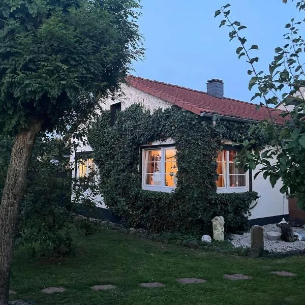 Idyllische Gästehaus im grünen, hotel in Altenstadt